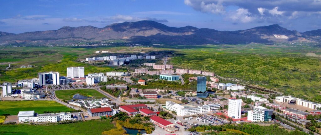 Yakın Doğu Üniversitesi (Near East University)